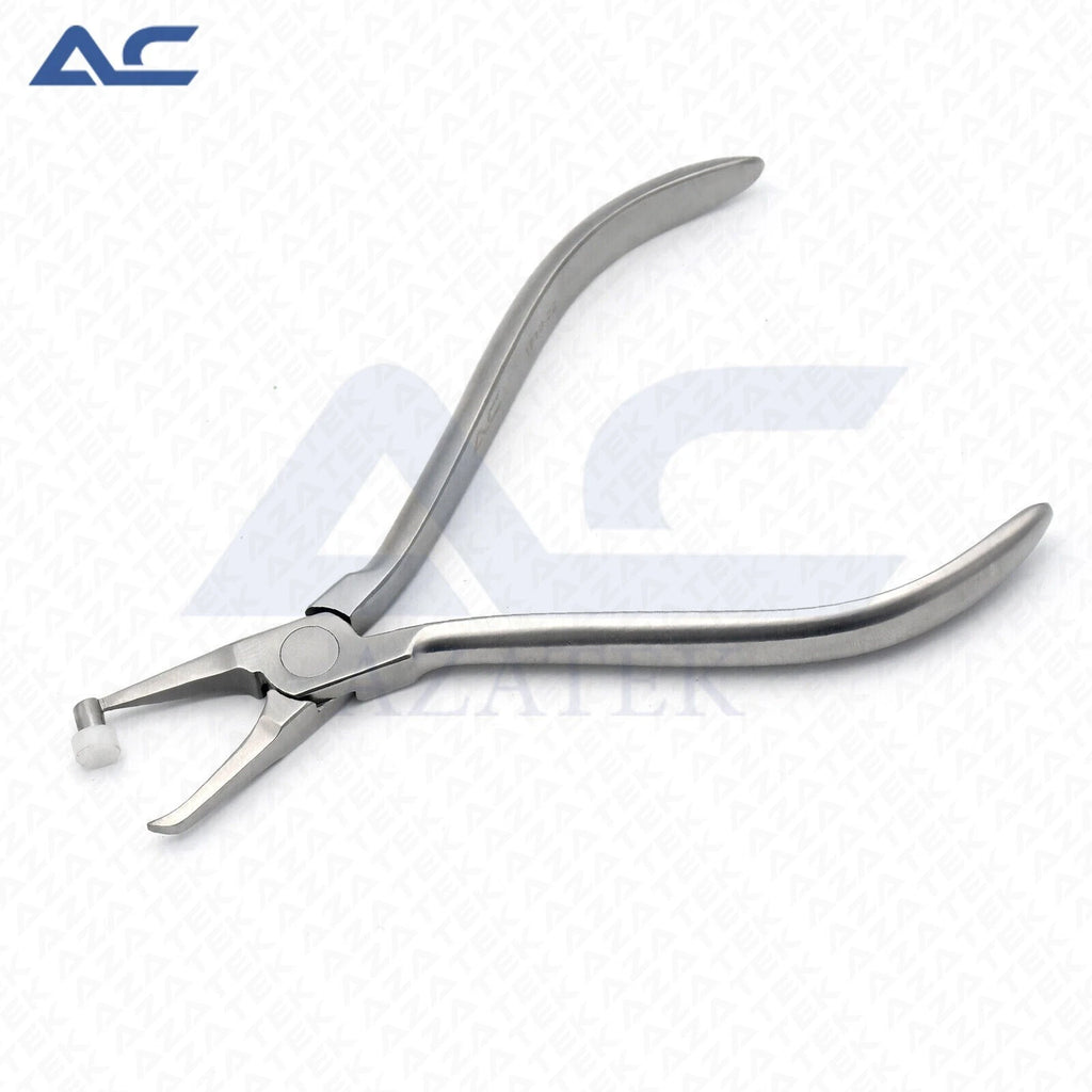 Working end of Orthodontic Posterior Band Removing Plier